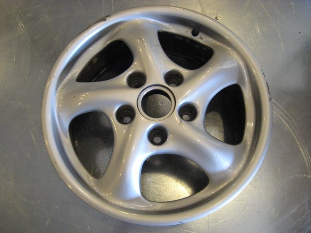 1999 Porsche BOXSTER 17x7 Alloy 5 Spoke Wheel OEM R14168