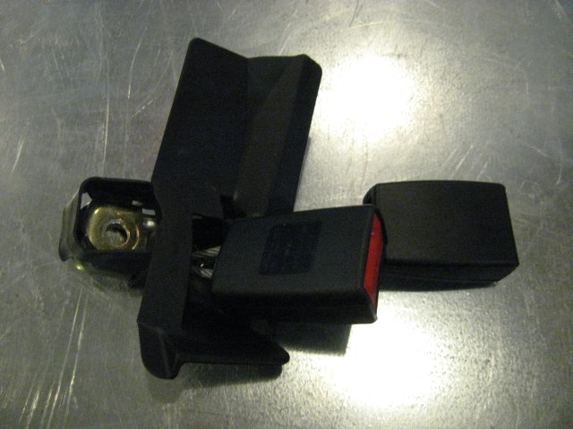 06 Audi S4 AUDI Rear LH Seat Belt Buckles 8E0 857 797 R14197