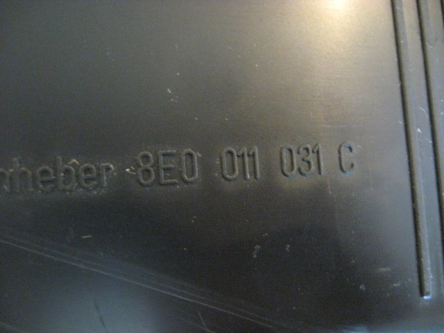 06 Audi S4 AUDI Jack 8E0 011 031 R14216