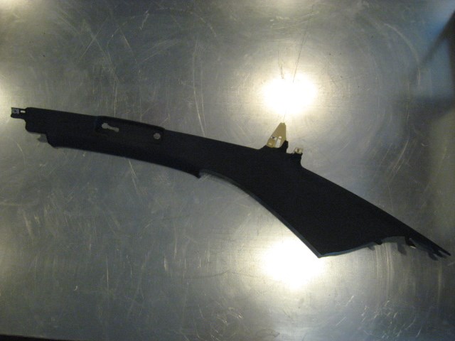 06 Audi S4 AUDI Rear RH Upper C Pillar Trim 8E5 867 246 R14222