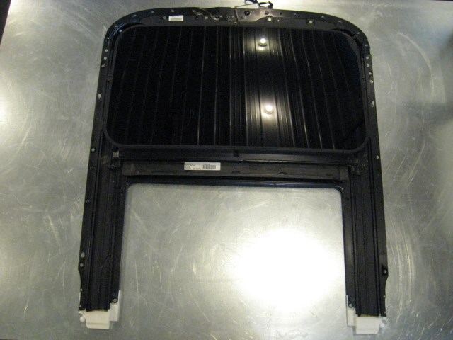 06 Audi S4 AUDI Sun Roof Sunroof Moon Roof Assembly 8E5 877 041 R14224
