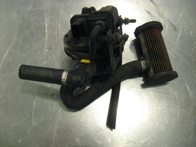 06 Audi S4 AUDI Leak Detection Emission Pump 3B0 906 271 R14261