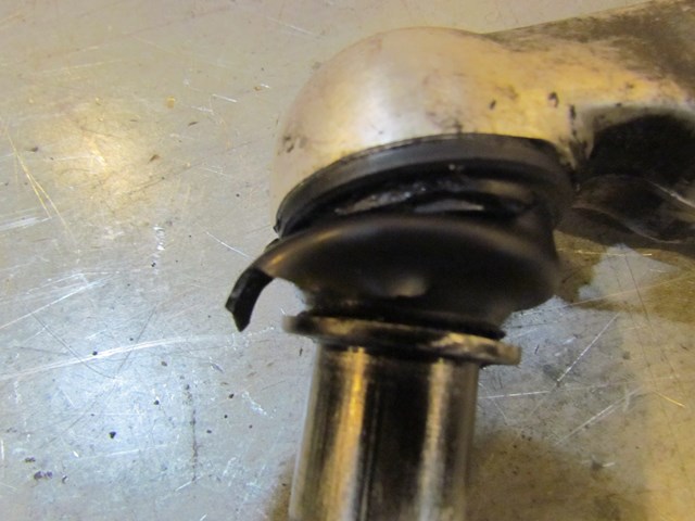 06 Audi S4 AUDI Front Lower Control Arm. Damage, See Description  R14284