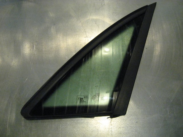 06 Audi S4 AUDI RH Passenger Quarter Glass  R14351
