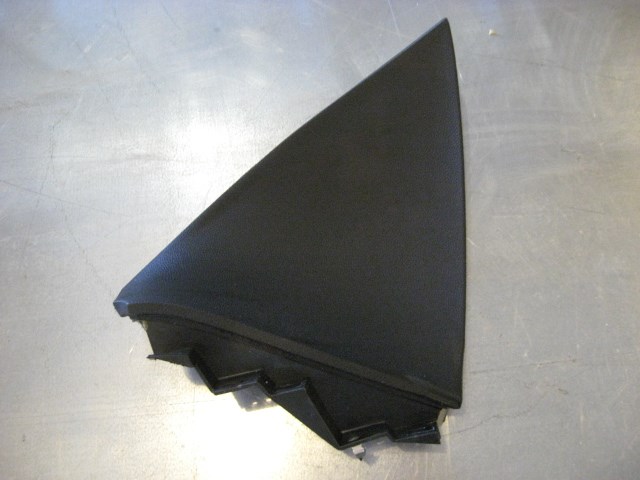 08 Infiniti G37 LH Driver Kick Panel Trim 68135 JK60A R14418