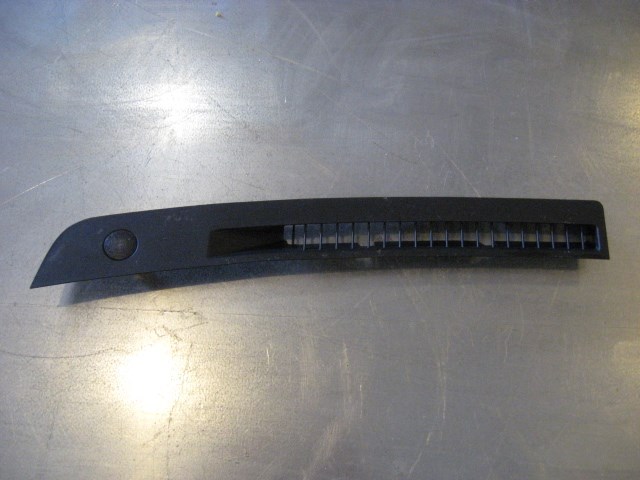 08 Infiniti G37 LH Upper Dash Vent  R14424