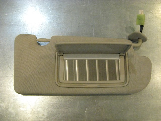 08 Infiniti G37 RH Passenger Sun Visor  R14455