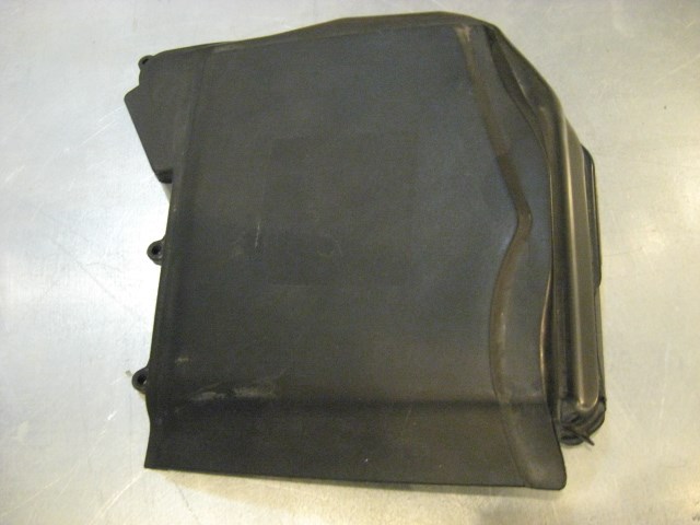 06 Audi S4 AUDI Engine Air Control Unit Cover 8E1 907 613 R14460