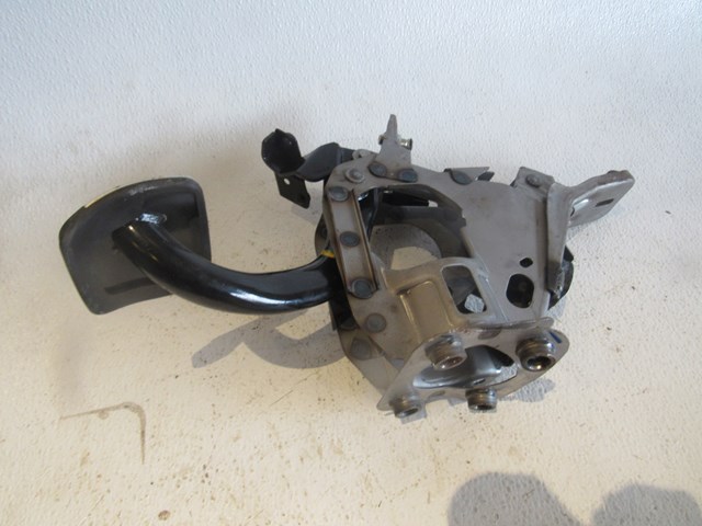 08 09 10 Infiniti G37 Brake Pedal Assembly  R14536