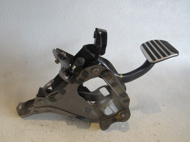 08 09 10 Infiniti G37 Brake Pedal Assembly  R14536