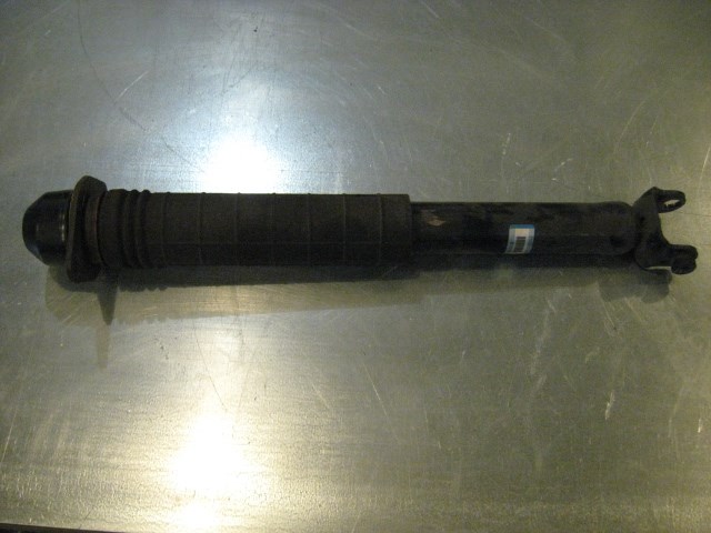 2008 Infiniti G37 Coupe Rear LH RH Strut Shock Absorber OEM 56210 JL01B R14540