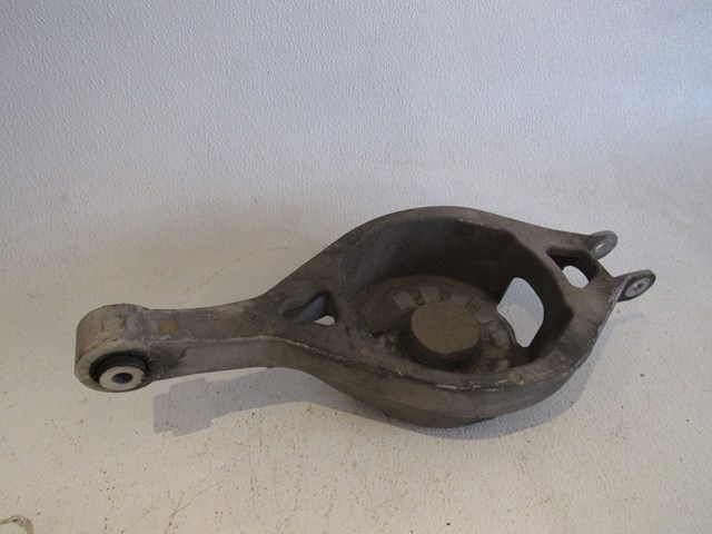 08 Nissan 350Z Rear RH Spring Support Arm  R14652