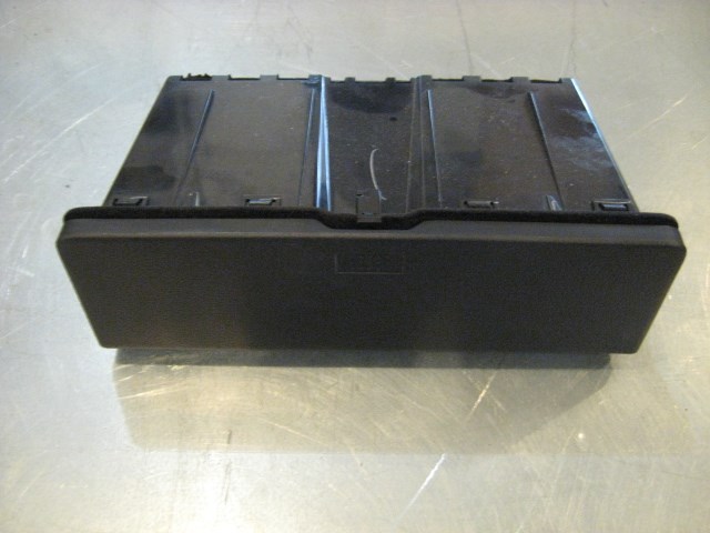 08 Nissan 350Z Rear Center Glove Box  R14656