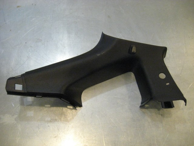 08 Nissan 350Z LH Driver Quarter Window Trim 76935 CD000 R14698