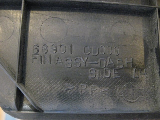 08 Nissan 350Z LH Fuse Box Trim Cover 66901 CD000 R14769