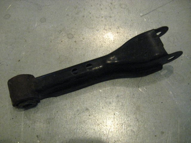 90 Nissan 240SX Rear LH Upper Control Arm  R14927