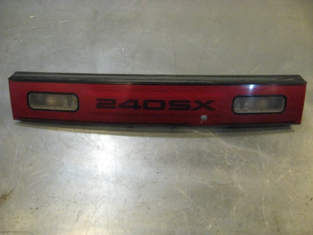 90 Nissan 240SX Center Mounted Tail Lamp  R15021*See description