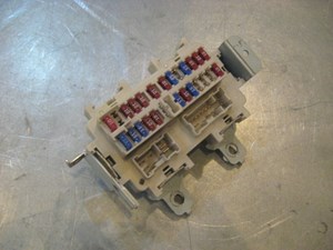 07 Nissan 350Z Interior Fuse Box  R18284