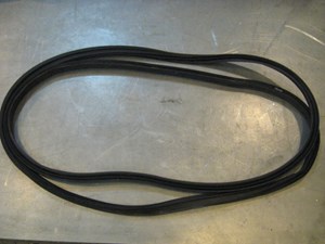 07 Nissan 350Z Rear Hatch Seal  R18312