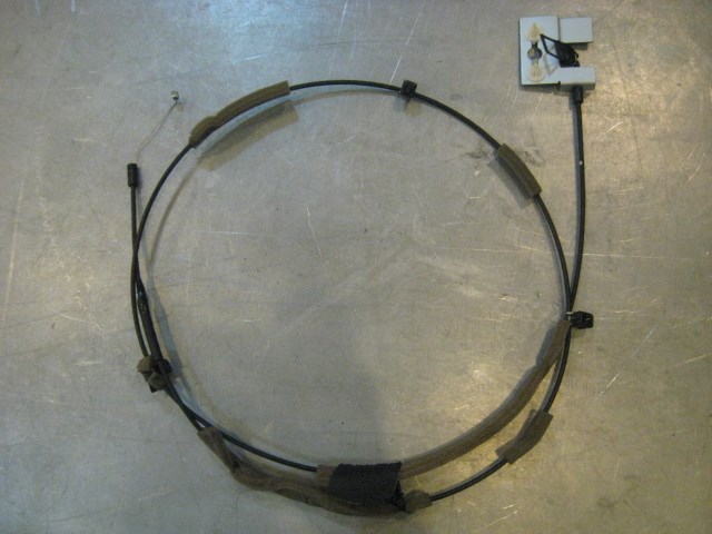 07 Nissan 350Z Rear Hatch Pull Release Cable  R18314