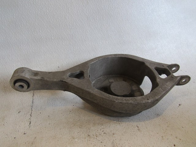 05 06 07 08 Nissan 350Z Rear LH RH Spring Cup  R18336