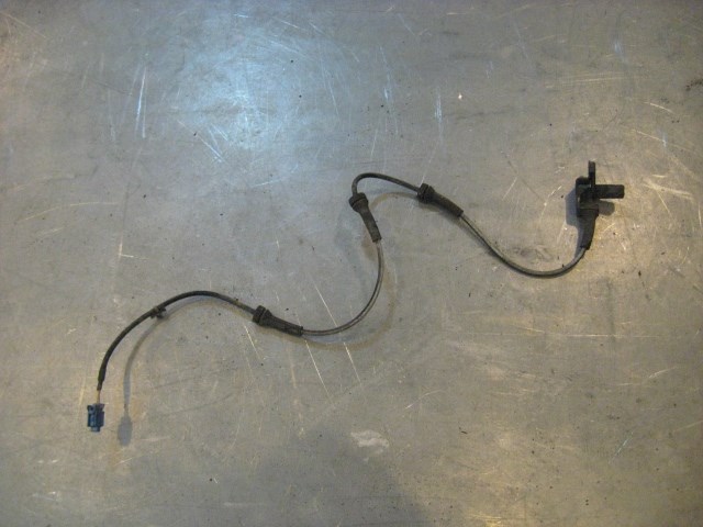 07 Nissan 350Z Front LH ABS Sensor  R18355