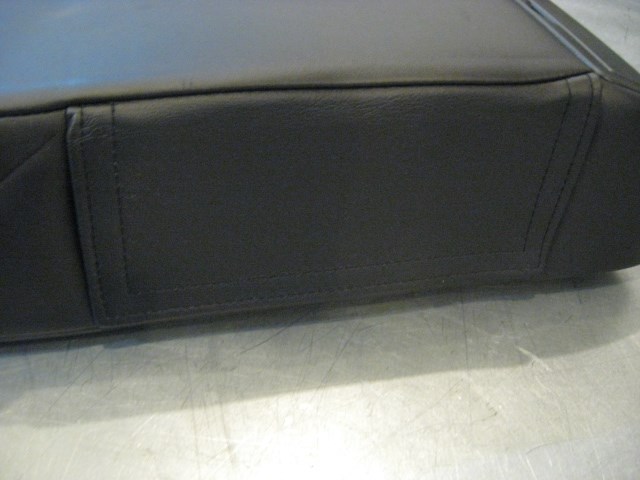 05 Infiniti G35 Rear Center Armrest Cupholder Assy  R18475