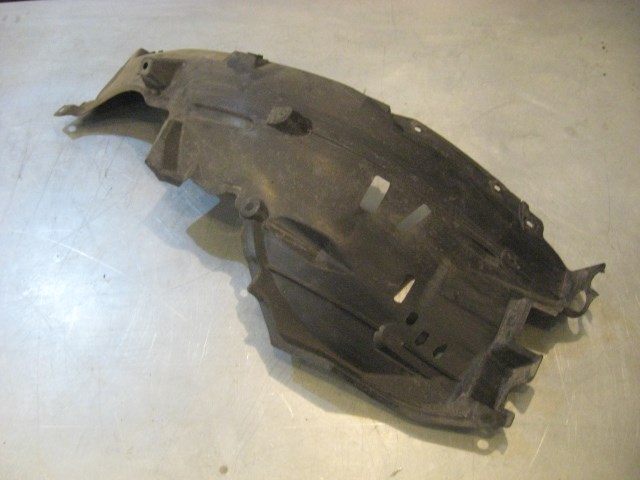 2005 Infiniti G35 Front RH Passenger Fender Liner 63842 AC500 R18493