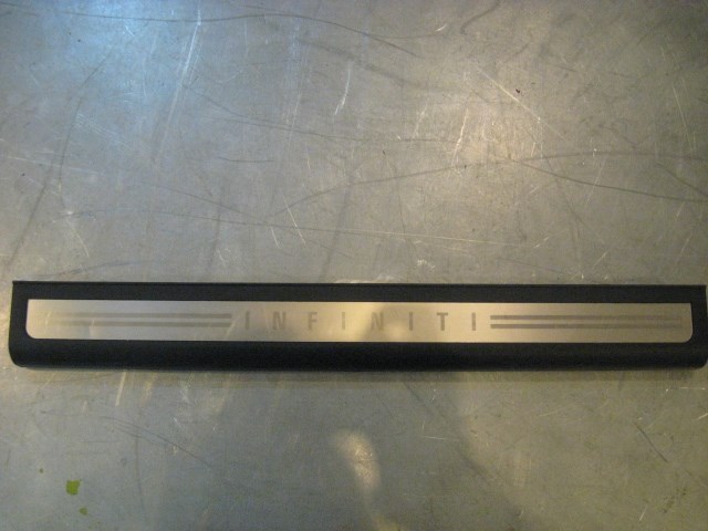 05 Infiniti G35 RH INFINITI Door Sill Plate  R18509