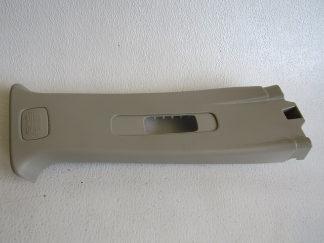 05 Infiniti G35 RH Upper B Pillar Trim Panel 76913 AL500 R18511