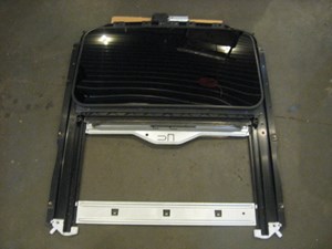 05 Infiniti G35 Sun Roof Sunroof Moon Roof Assembly  R18517