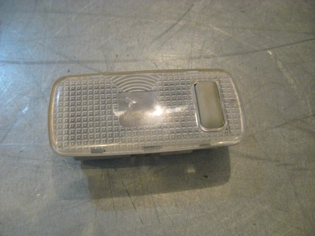 05 Infiniti G35 Rear Dome Lamp  R18523