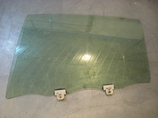 05 Infiniti G35 Rear LH Door Glass  R18535