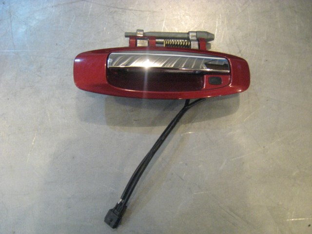 05 Infiniti G35 Front RH Keyless Entry Door Handle  R18544