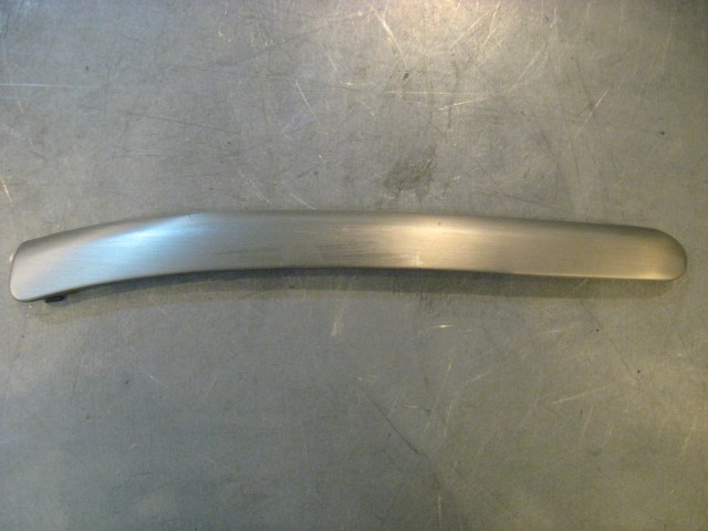 05 Infiniti G35 Front RH Brushed Grab Handle Cover 80944 AC700 R18549