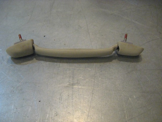 05 Infiniti G35 Front RH Grab Handle  R18572
