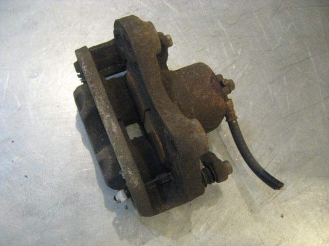 05 Infiniti G35 AWD Front RH Brake Caliper  R18582