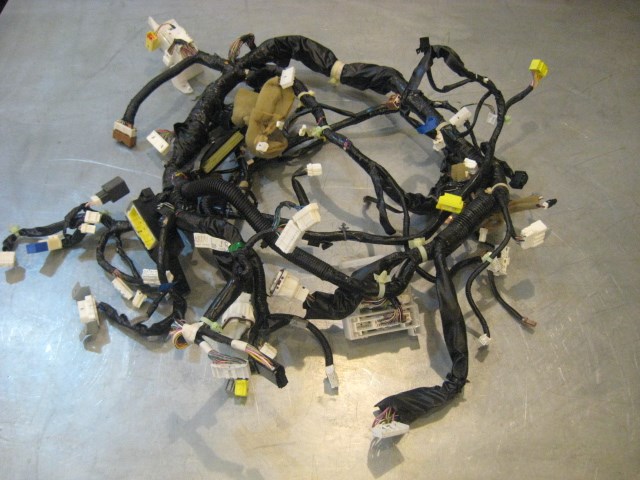 05 Infiniti G35 Dash Wiring Harness 24010 AC711 R18591