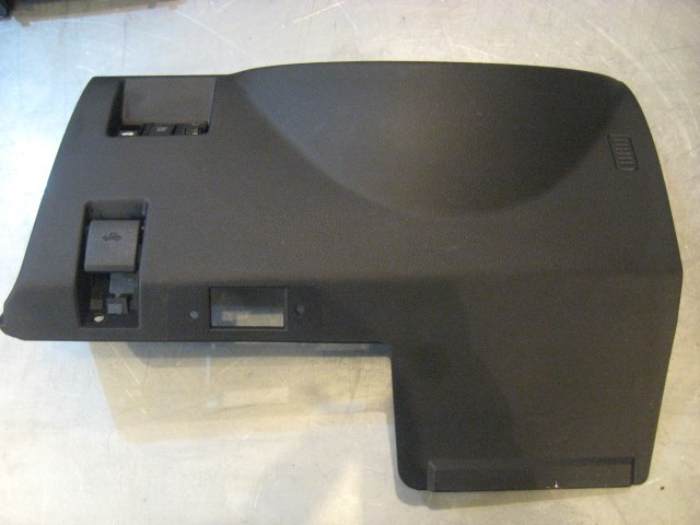 05 Infiniti G35 Lower Steering Column Trim Panel  R18614