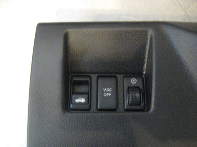 05 Infiniti G35 Lower Steering Column Trim Panel  R18614