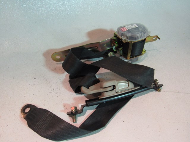 05 Infiniti G35 Sedan Front LH Seat Belt Assy  R18640