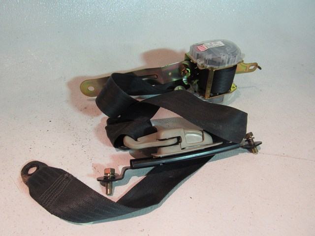 05 Infiniti G35 Sedan Front LH Seat Belt Assy  R18640