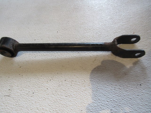 05 06 Infiniti G35x AWD Sedan Rear Trailing Arm  R18653