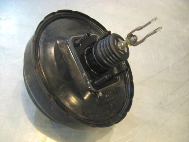 05 Infiniti G35 AWD Power Brake Booster AC400 R18667