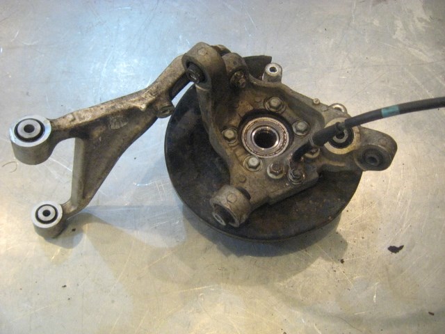 05 Infiniti G35 Rear LH Spindle Hub Assembly  R18688