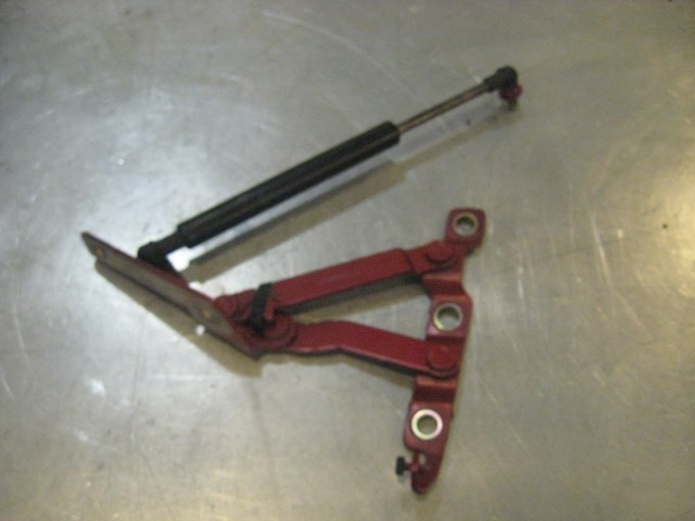 05 Infiniti G35 Rear RH Passenger Trunk Hinge With Strut  R18765