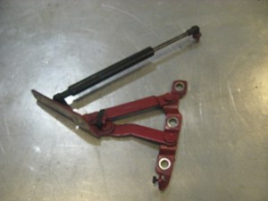 05 Infiniti G35 Rear RH Passenger Trunk Hinge With Strut  R18765