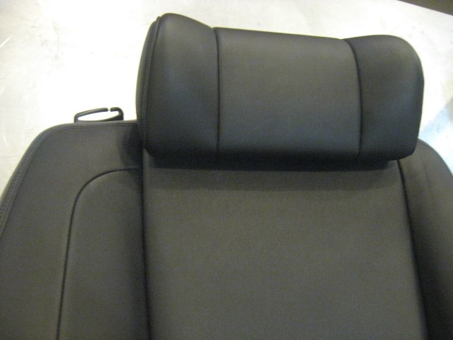 05 Infiniti G35 Rear RH Black Leather Seat Back  R18775