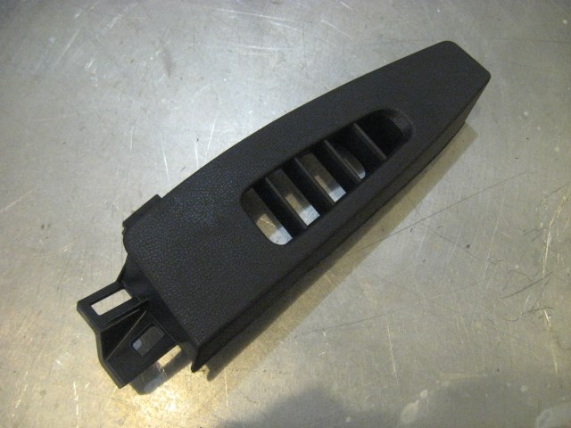 11 Nissan 370Z RH Passenger Dash Vent Trim 68420 1EA0A R18810