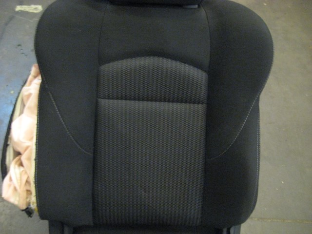 11 Nissan 370Z Base RH Black Cloth Manual Seat  R18834